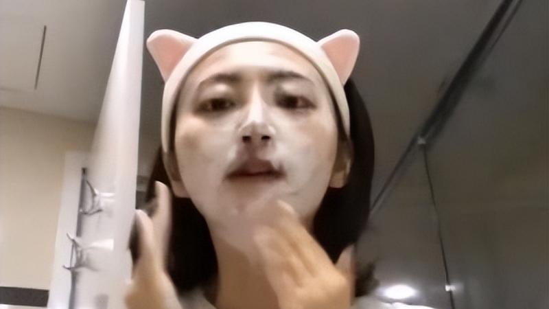 明星素颜|敢于公开“素颜”的女星，有人彻底沦为路人，有人依旧光彩照人