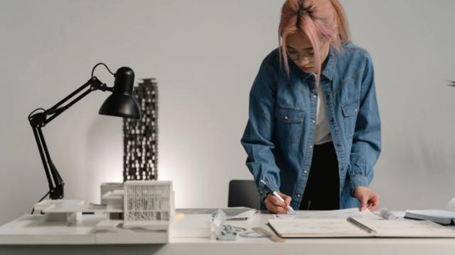 国企|人到三十岁失业后，可以选择这三份稳定的岗位，长辈都说是铁饭碗