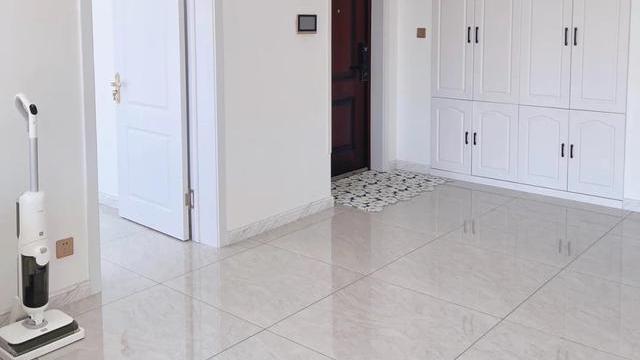 90后夫妇坚持“穷装”，120才花10W，全屋没有一丝俗气，太美了