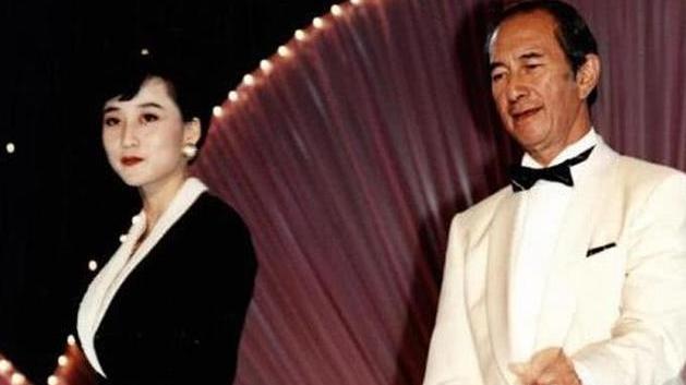 李连杰|李连杰老婆有多美？被称为50年一遇的美人，让人看了移不开眼！