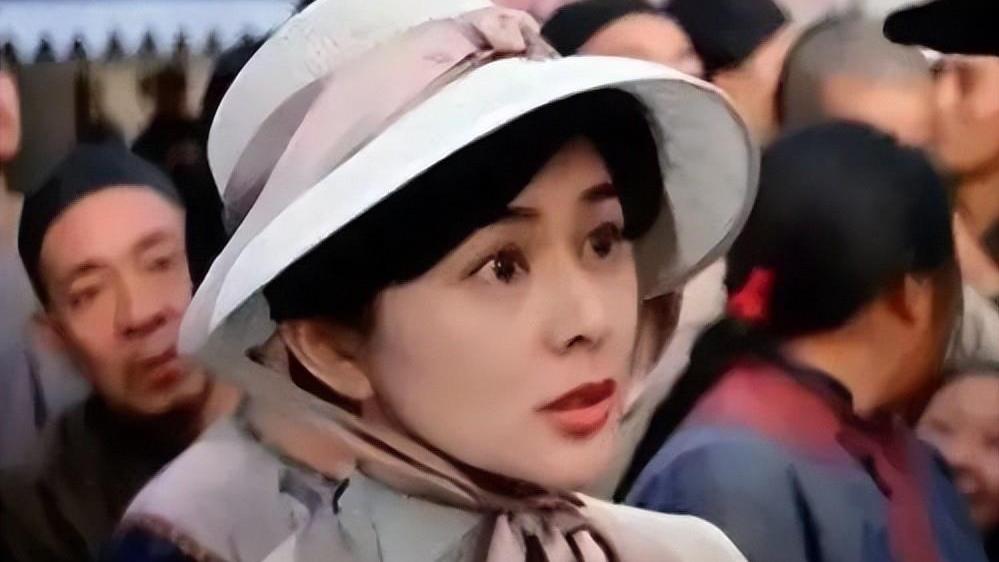 黄飞鸿|十三姨19岁，嫁给50多岁黄飞鸿，一生无儿无女，1982年在香港去世