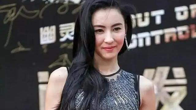 张柏芝|造型师咋想的？张柏芝腰上“赘肉横生”，竟然还让她穿这样的衣服