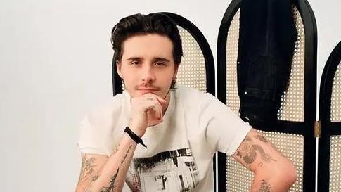 布鲁克林|小贝废柴儿子，弄丢7位数代言！婚后严重发福，只宠妻一事无成