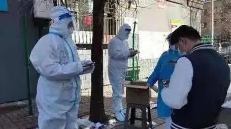 长春|《人世间》演员加入志愿者队伍，化身“大白”，为长春加油打气