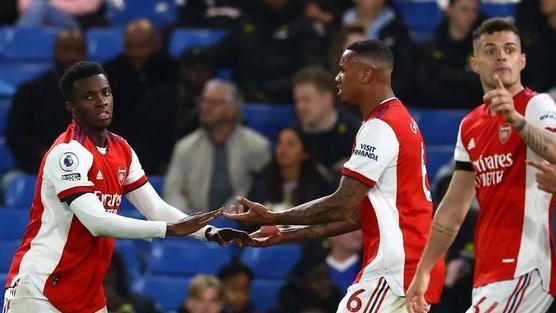 英超|3-1，0-0！英超欧冠区大变天，热刺红魔让四，瓜迪奥拉弟子笑了