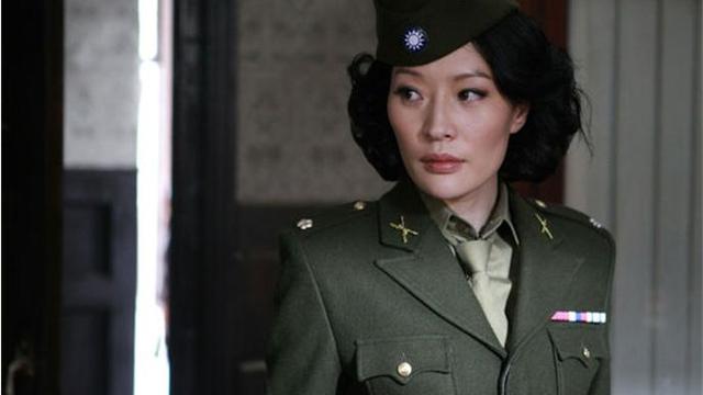 袁泉|自称是“人妖演员”，在《相逢时节》中气质独特，魅力不输袁泉