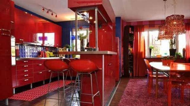 婆婆40万装修的婚房，全屋一片血红色，我快要“疯”了，这能住么