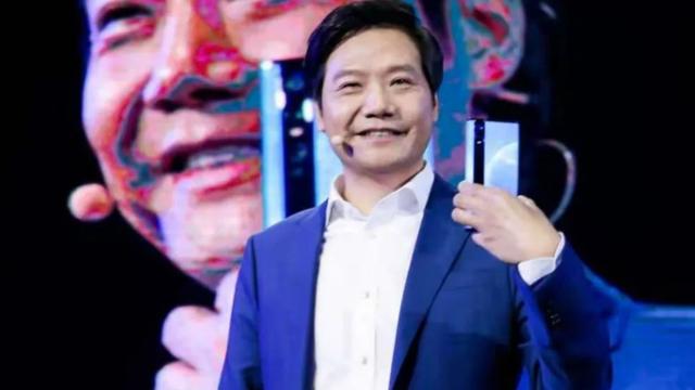 小米科技|小米MIX Fold 2设计方案曝光，或适配屏下前摄，真的很惊艳！