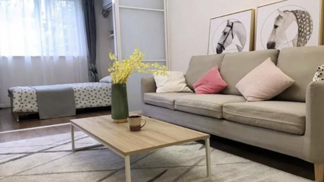 她决定给主卧装“床下床”，还和家人发生争执，改造后效果惊艳