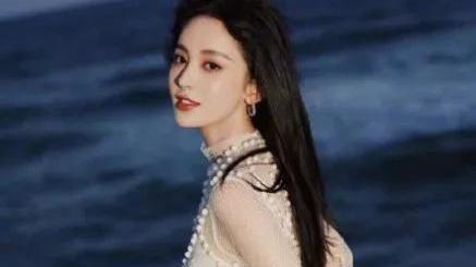 泰勒·斯威夫特|娜扎，邢菲甜宠剧打转？马雅舒自嘲变糊？小生小花拒炒cp？