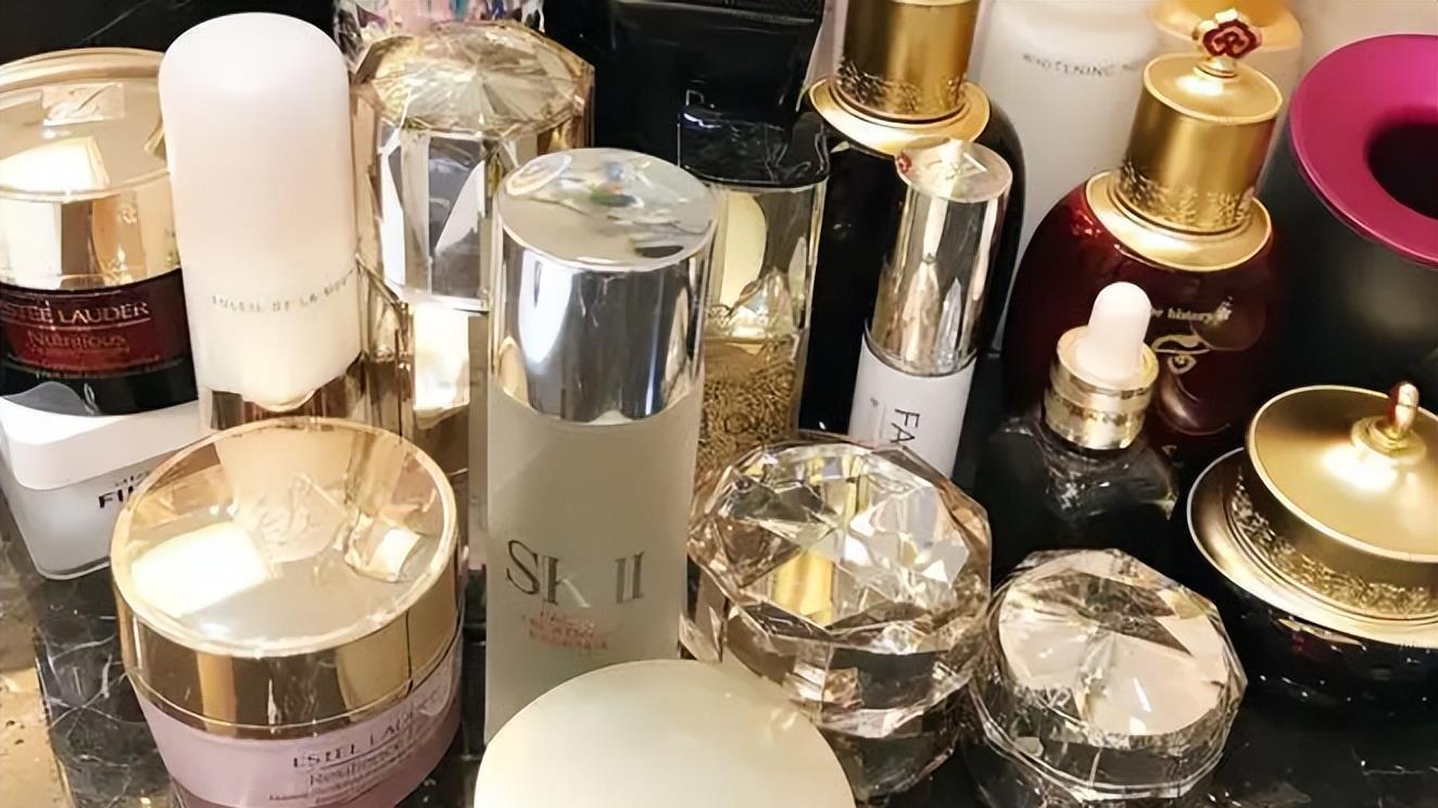 穿衣搭配|水乳一定要“成套用”吗？很多人都没搞懂，难怪用大牌也是浪费