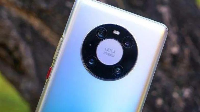 华为|华为老用户换新机，为什么都不考虑华为了？4点原因无奈也很现实