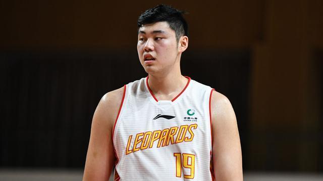 深圳男篮|21-22赛季结束后，深圳男篮合同即将到期的球员一览