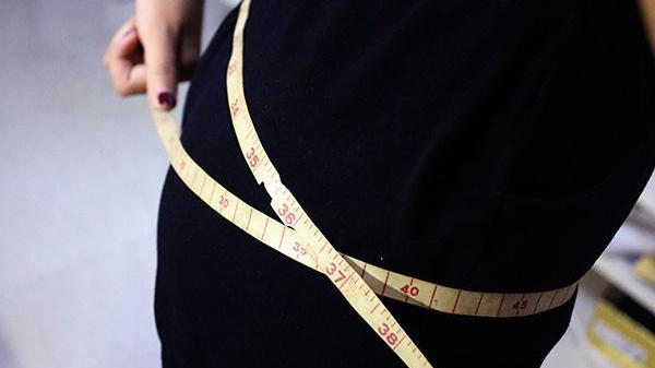 医生 女子坚持三年“过午不食”住院，医生看后：想减肥也不该这么做
