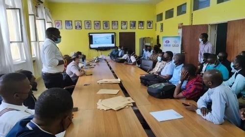 大学|水电一局首次在海外大学举办大规模专场招聘会