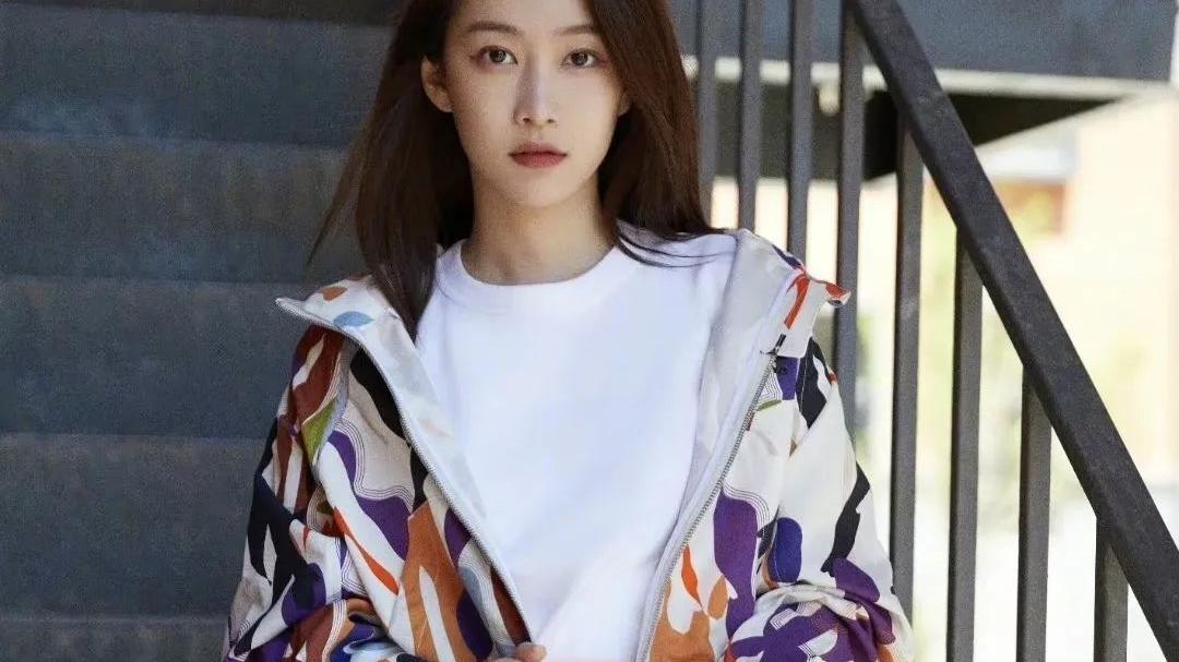 谢娜|别看谢娜的对外报价很高，但都是虚的，实际上谈下来的节目价格都很低