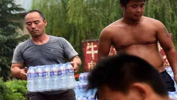 旭日阳刚|通过春晚一夜走红的旭日阳刚，如今二人分道扬镳，差距越来越大