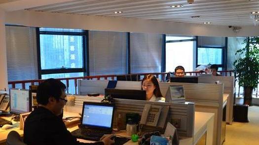 招聘|为何公司会辞退优秀员工，而去招聘新人？网友对此展开讨论