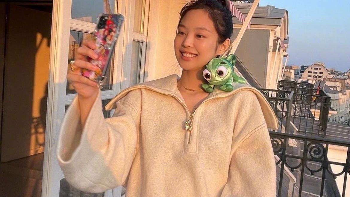 洪欣|Jennie金智妮晒巴黎旅游美照，素颜出镜状态好，休闲风教你美如画