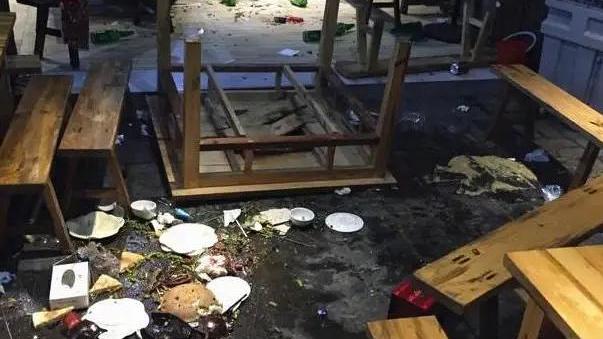 韭菜|我坐月子姑姐来家蹭饭，她刚上桌，老公就把桌子掀了