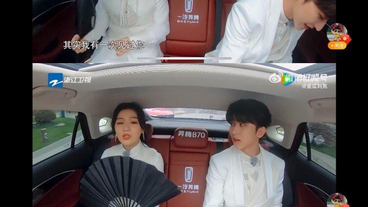 金靖|《奔跑吧》蔡徐坤金靖在车内聊天四分钟，笑点简直不要太密集