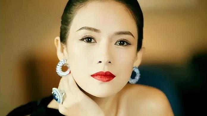 章子怡|“越南章子怡”火到中国，穿衬衫拍照太高级，她和章子怡有多像？