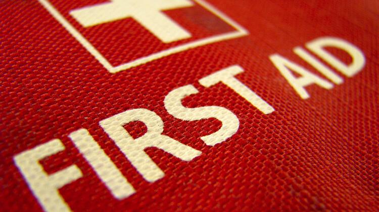 宫颈癌|医学悬案：美国女子患宫颈癌晚期，散发臭味迷晕23名医护人员