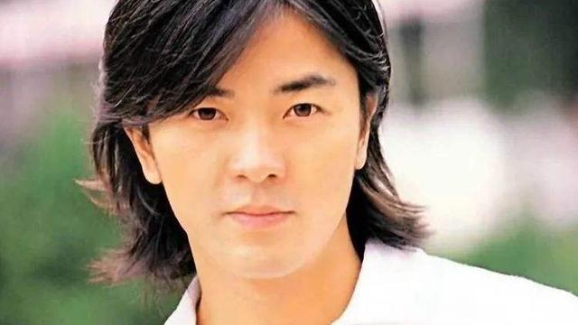 杂志|郑伊健什么背景，连向华强都不放眼里，王晶却怒斥他烂泥扶不上墙