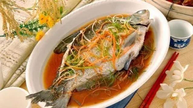 鲈鱼|武汉最出名的8道经典名菜，每道都是武汉人的心头爱，看完流口水