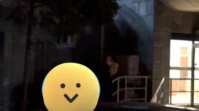 李亚鹏|李亚鹏官宣结婚后首现身，前往医院陪伴妻儿，知情人透露宝宝性别