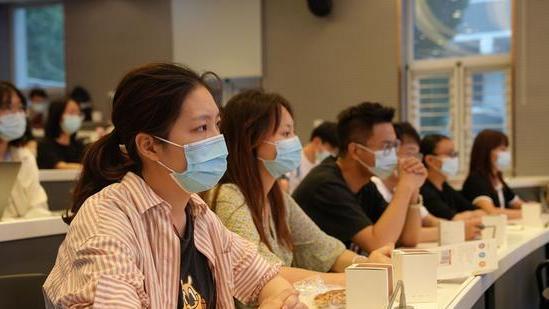 大学生|农村大学生痛诉：读书想改变命运，最终却还是抵不过现实回村发展