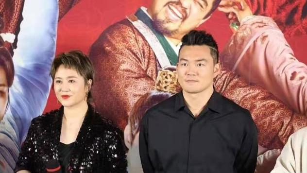 马丽夫妇双双发福！小11岁老公换发型爆肥不敢认，她胖成大妈