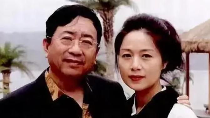 李玉成|马玉琴晚年依旧直播为老公赚钱