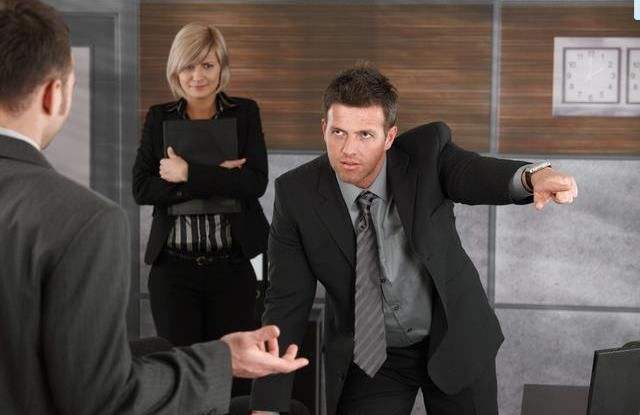 |有人说不会骂人就当不了领导，你认为对吗？