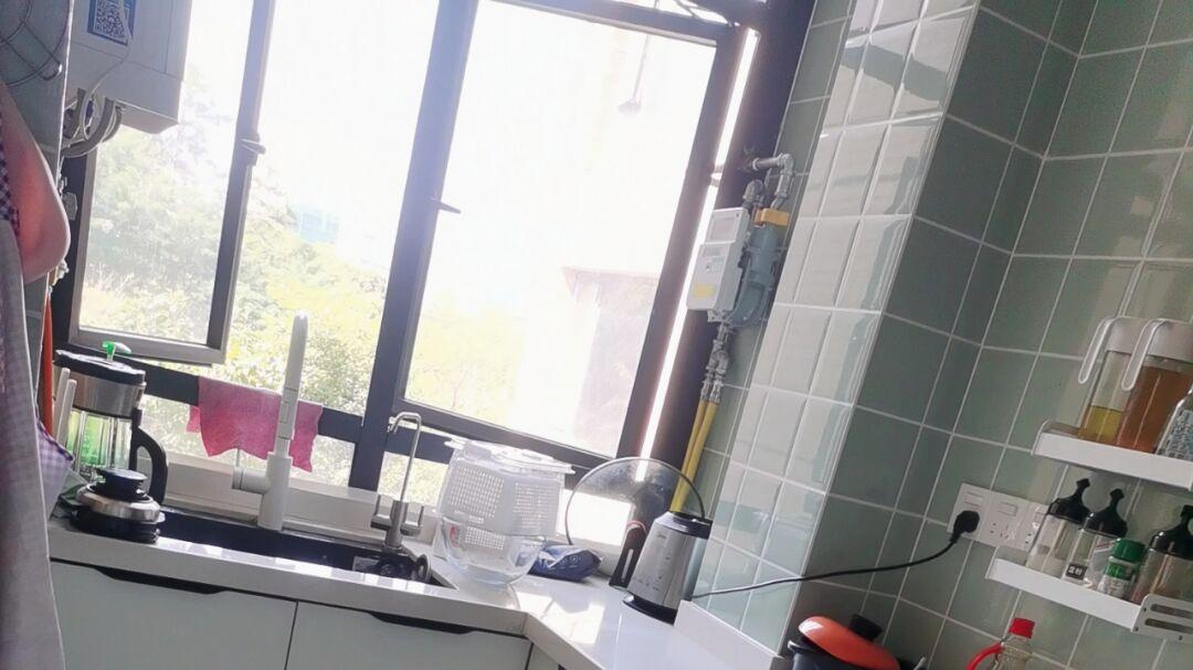 入住后的小家，每天尽量收拾打扫干净，简单装修很机智，分享一下