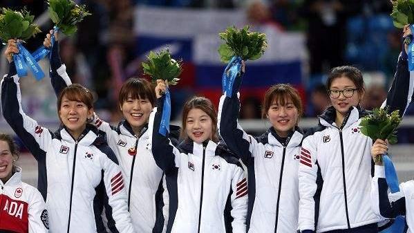 冬奥会|冬奥会最感人一幕，6岁小男孩惊艳全世界，张艺谋眼光“太毒了”