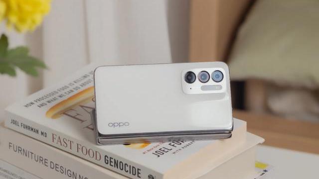 安卓|曾经一机难求，如今现货还降500元，OPPO很厚道