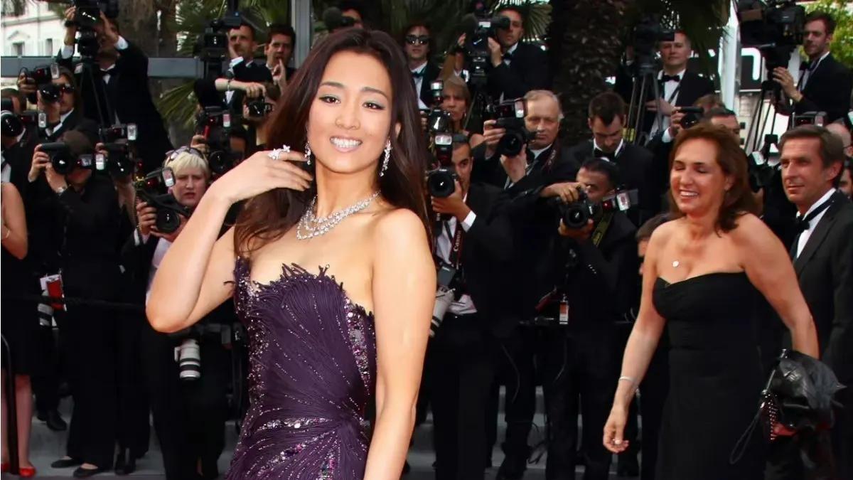 巩俐|气场强大的巩俐，不愧称为“巩皇”