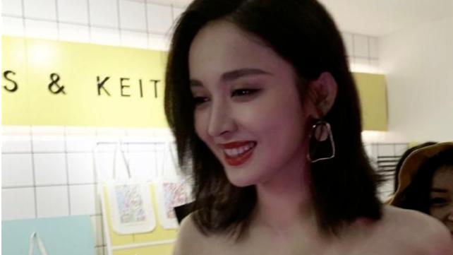 霍思燕 活在“美颜”里的你，底妆是否真的干净？其实关掉美颜后，妆容“尴尬”到影响颜值