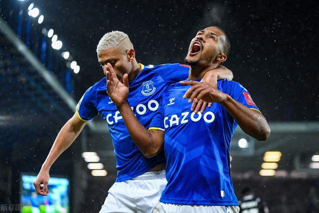 埃弗顿|2-0，也赢了！控球高达8成，英超堕落劲旅欲翻身，轰23脚进8强