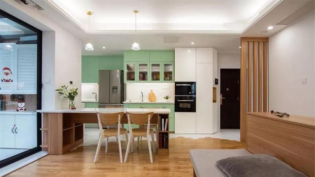 80㎡的家，坚持不买沙发不做电视墙，太实用了！完工等于多间房