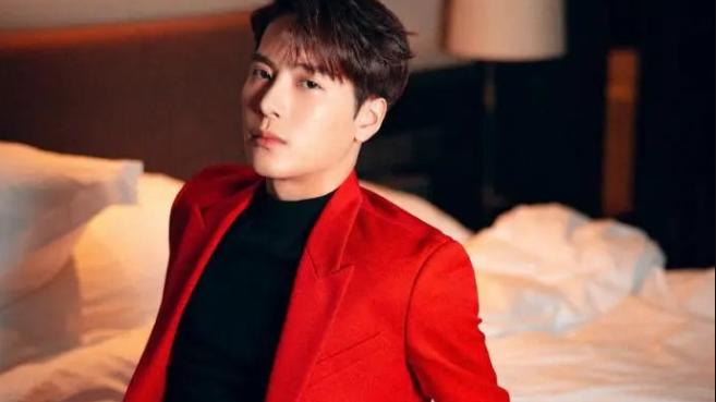 演员的诞生|奔跑吧也太惨了，黄旭熙塌房之后，王嘉尔也塌房了