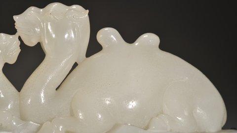 |和田玉子母骆驼摆件