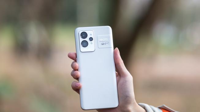 realme|低价普及12+512G存储，9层散热+5000mAh大电池，超便宜4nm新机