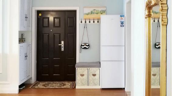 双卫怎么装？老婆把主卫改造成衣帽间，邻居们争相模仿！