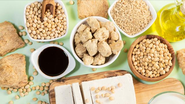 罗汉果|建议中老年人：少吃猪肉和鸡肉，多吃3种“植物肉”，营养又健康