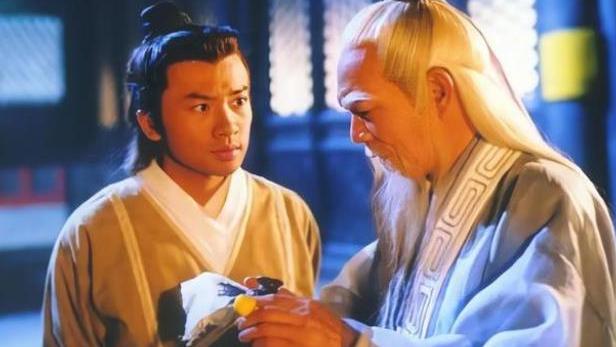 张三丰|《倚天屠龙记》张三丰的武功，还不如张无忌，何以见得？