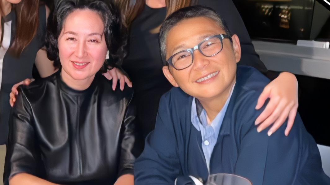 奇葩说|何超琼与67岁俞琤过520，精心打扮还做了头发，两人在一起已12年