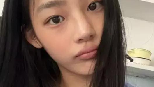 流行|韩国19岁女星因为长得太漂亮引发热议，“拥有古典和流行元素”