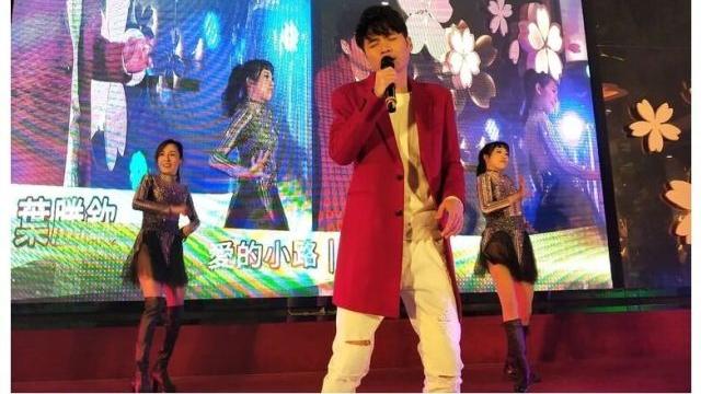 |台媒曝歌手叶胜钦患骨髓癌病逝，年仅42岁，最后庆生照曝光